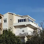 Ruzarija Apartment