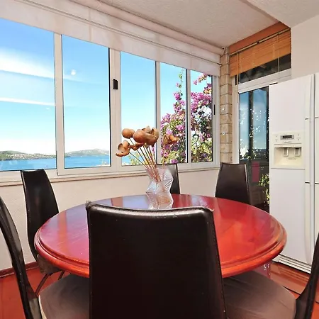 Apartament Ruzarija *