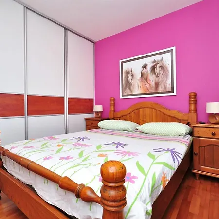 Lejlighed Ruzarija *